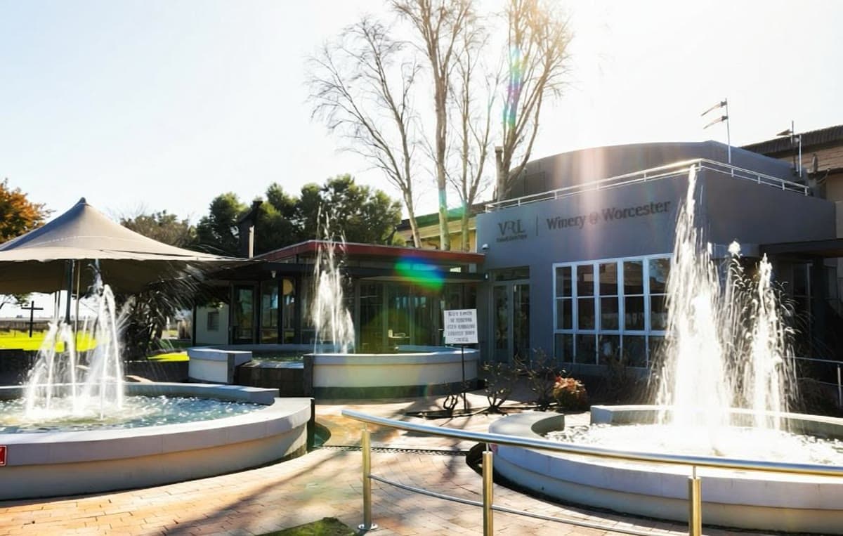 Van Loveren Winery @ Worcester — venue, food and wine